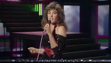 Laura Branigan – Gloria (Live 1983) thumbnail 1